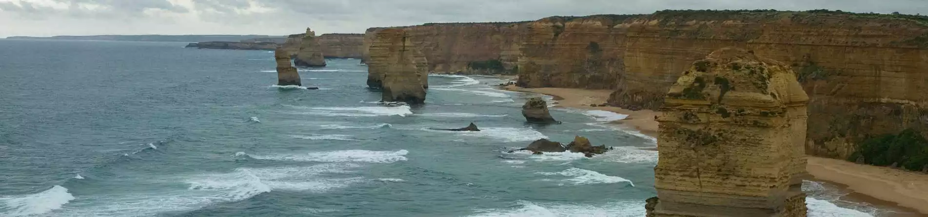 How Far are the 12 Apostles from Melbourne?