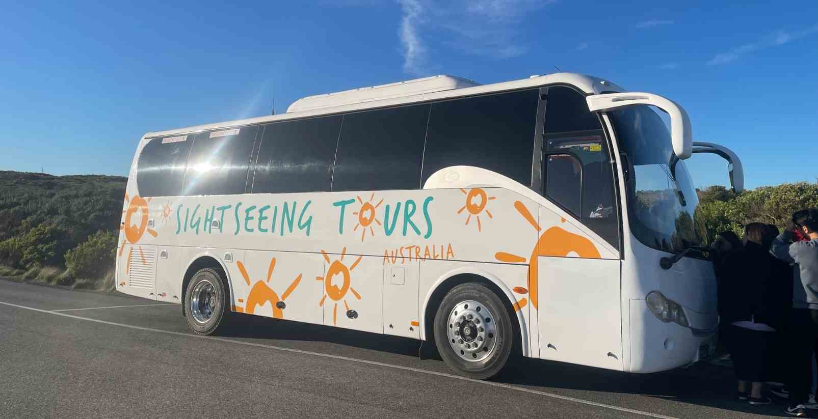 Sightseeing tours australia bus
