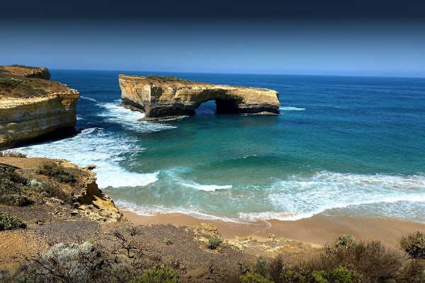 London Bridge on the Great Ocean Road