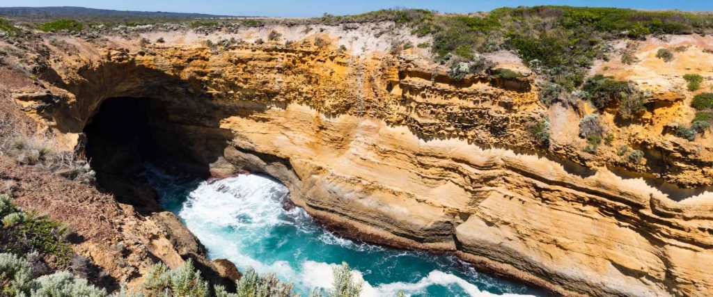 View of Thunder Cave along the Great Ocean Road